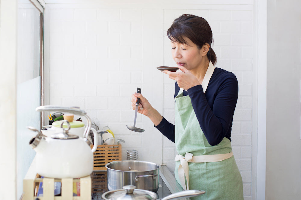 Empowering Women's Health: Discover the Benefits of Bone Broth for Age-Related Concerns